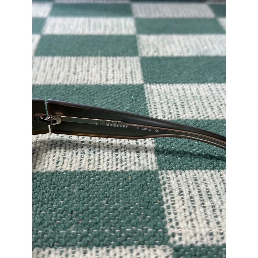 Burberry great used